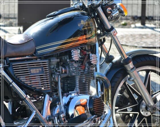 ラブ探偵事務所はバイク専属探偵が浮気調査をサポート